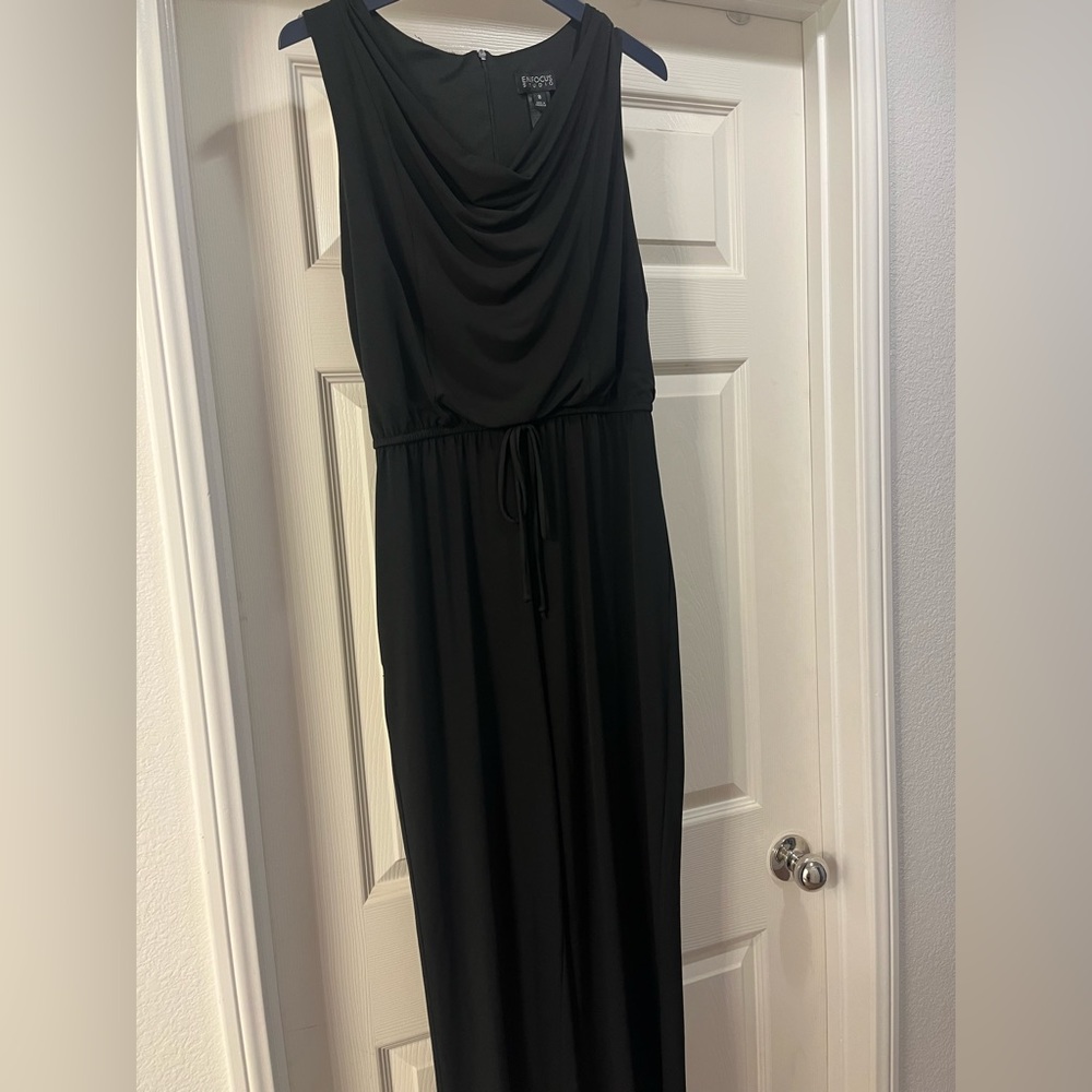 Super cute jumpsuit, Excellent cond.  Sz 8 Belted at waist.  Looks good w/blazer